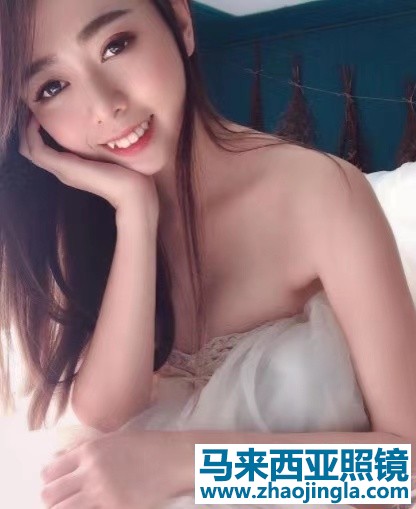 105227ag669vgn23chv32c.jpg